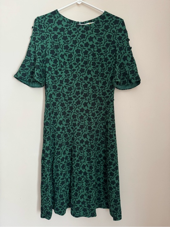 Boden Dresses & Skirts - Boden Alexis Jersey Dress Enchanted Vine Green Floral Women’s 12R Fit & Flare